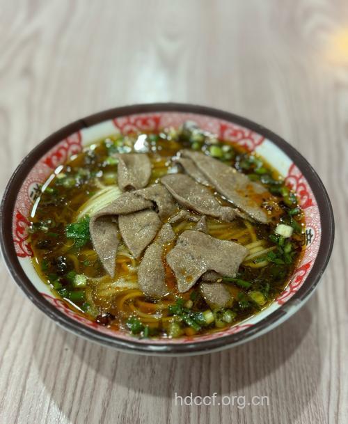 酒后来碗热汤面护肝