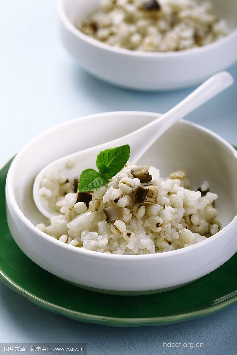 肝癌病人食疗方 香菇薏米饭