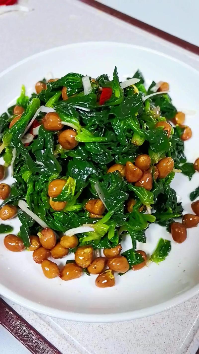多味果仁菠菜的做法大全