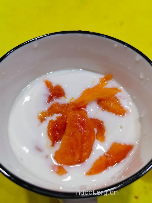 木瓜山药酸奶如何快速丰胸