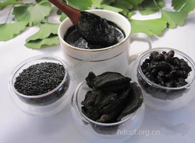 每天3匙黑芝麻胡萝卜酱 轻松降胆固醇