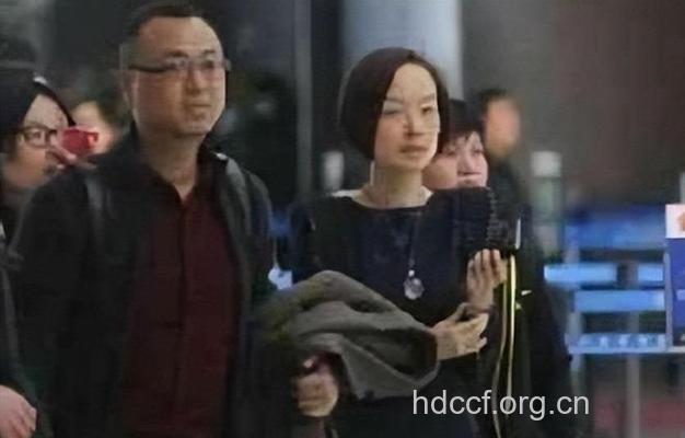 夜会富商贴面热吻拥抱 陈鲁豫二次婚姻亮红灯