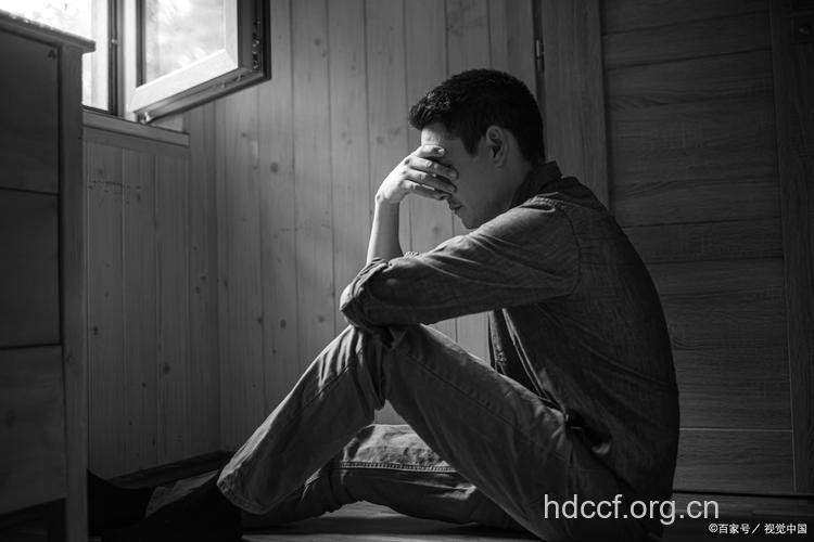 男人缺乏安全感的表现