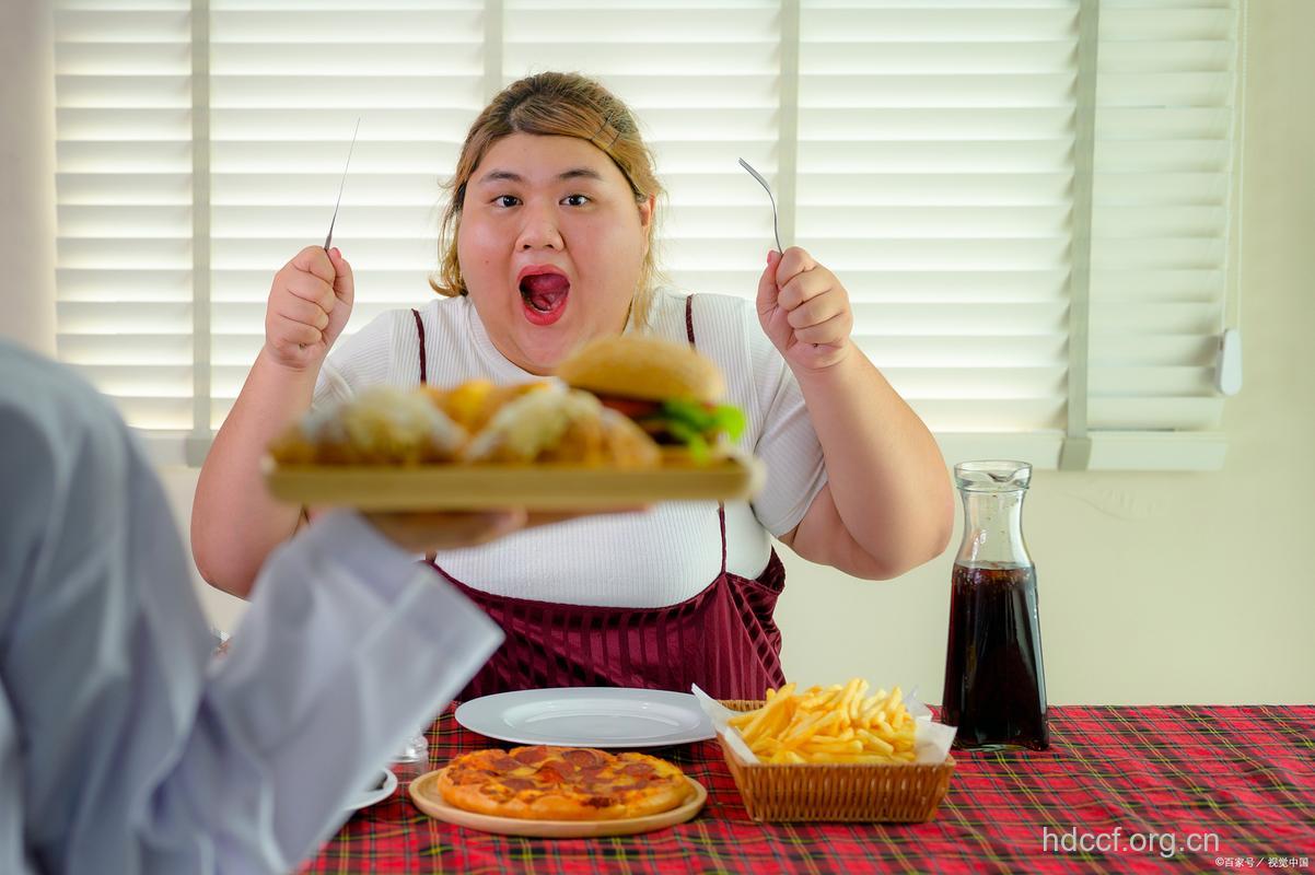 胖女人 饥饿男性喜欢!